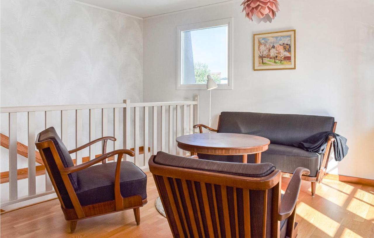 Cozy Home In Karlskrona With Kitchen Exterior foto
