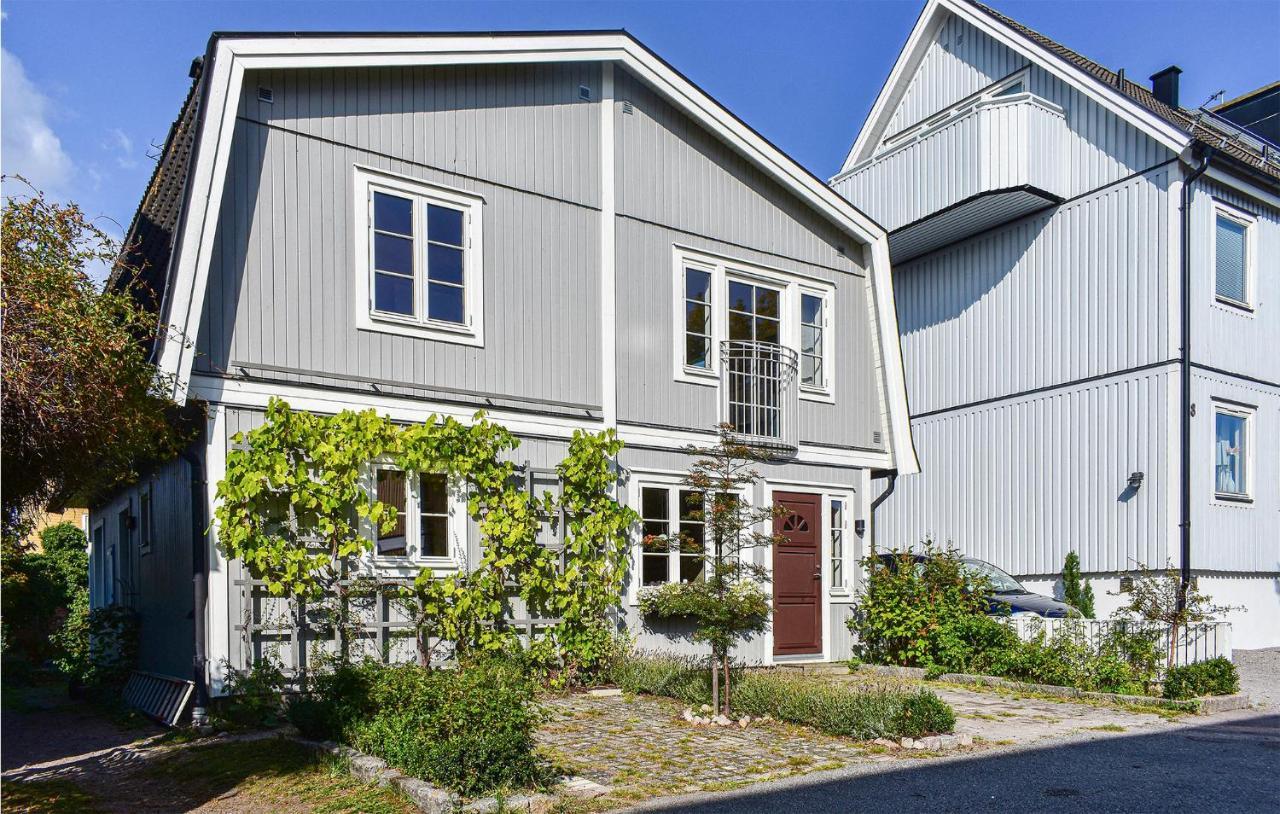 Cozy Home In Karlskrona With Kitchen Exterior foto